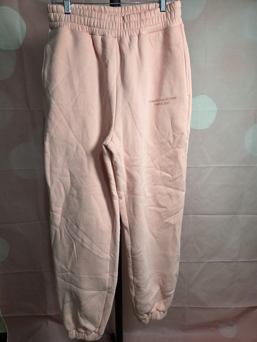 Comfrt Bubblegum Pastel Edition Cozy Jogger Sweatpants  Medium NWOT